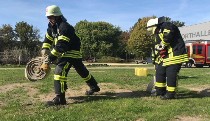 Grundausbildung Teil 1 der Feuerwehr Voerde