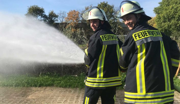 Grundausbildung Teil 1 der Feuerwehr Voerde