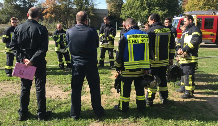 Grundausbildung Teil 1 der Feuerwehr Voerde