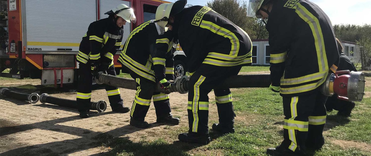 Grundausbildung Teil 1 der Feuerwehr Voerde
