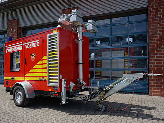 Feuerwehr Voerde - Feuerwehr Anhänger Strom - Freiwillige Feuerwehr Voerde