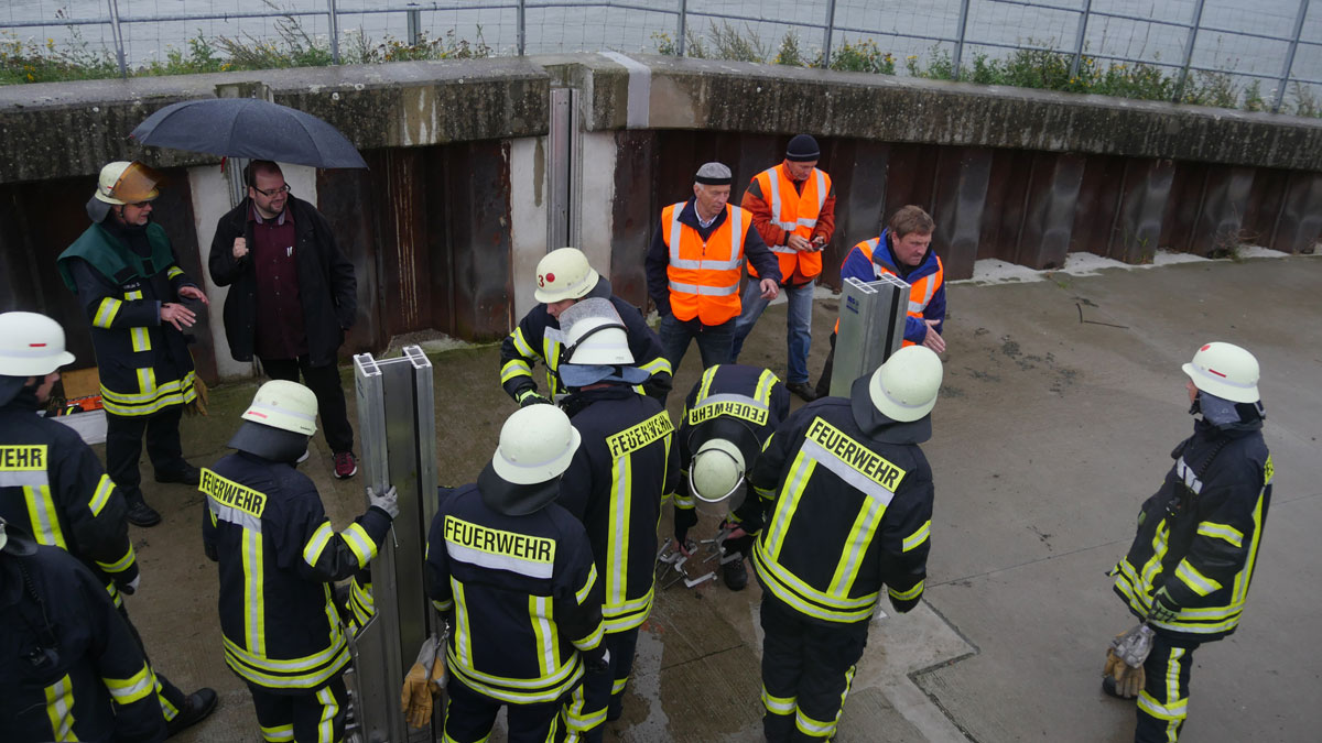 Impressionen der Jahresübung aller Einheiten der Feuerwehr Voerde