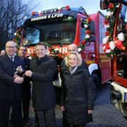 Übergabe der beiden Löschfahrzeuge an die Feuerwehr Voerde